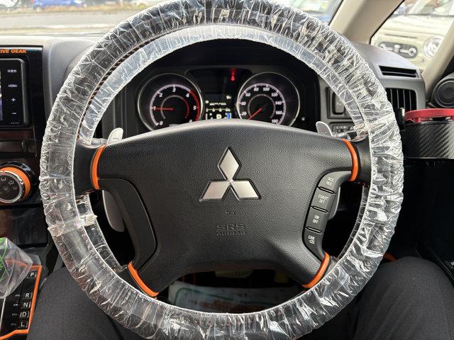 デリカD:5 アクティブギア 4WD 横滑り防止 前席シートヒータ 3列シート 両側電動スライドドア HID 外メモリーナビ フルセグTV 純ETC バックカメラ スマートキー(17枚目)