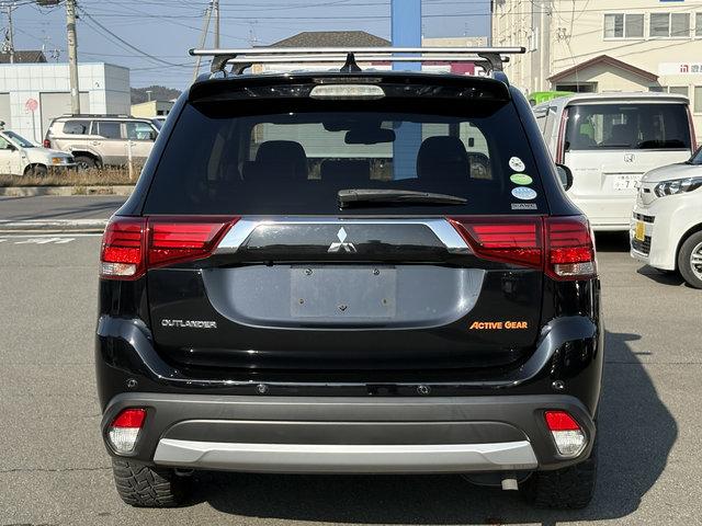 アウトランダー アクティブギア 4WD LED 外メモリーナビ フルセグTV 外フリップダウンモニタ 外ETC バックカメラ パーキングアシスト スマートキー(6枚目)