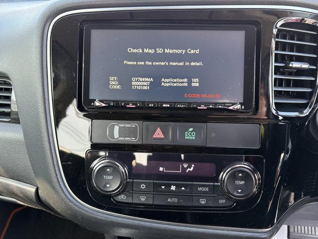 アウトランダー アクティブギア 4WD LED 外メモリーナビ フルセグTV 外フリップダウンモニタ 外ETC バックカメラ パーキングアシスト スマートキー(18枚目)