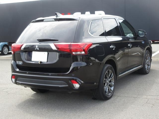 アウトランダーＰＨＥＶ Ｓエディション　４ＷＤ　Ｅ－アシスト　運電動シート　前席シートヒータ　電動リアゲート　ＬＥＤヘッドライト　ＢＩＬＳＴＥＩＮ製ダンパー純スマートホン連携ディスプレイオーディオ　外ＥＴＣ　バックカメラ　スマートキー（16枚目）