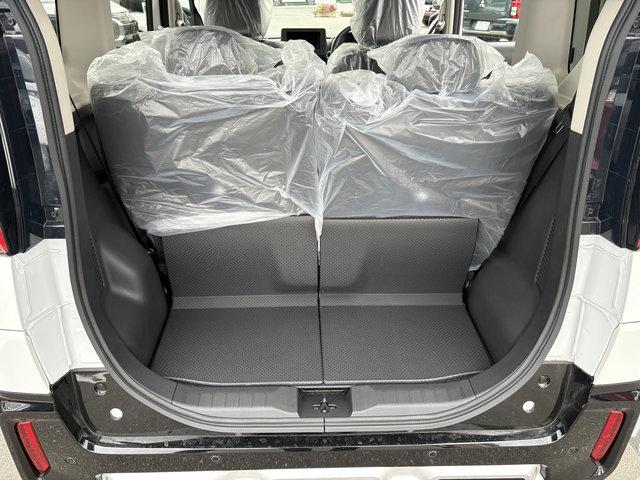 デリカミニ Ｇ　プレミアム　４ＷＤ　電動パーキングブレーキ　前席シートヒータ　ベンチシート　両側電動スライドドア　ＬＥＤ　アラウンドビューモニタ付デジタルルームミラー　パーキングアシスト　スマートキー（12枚目）