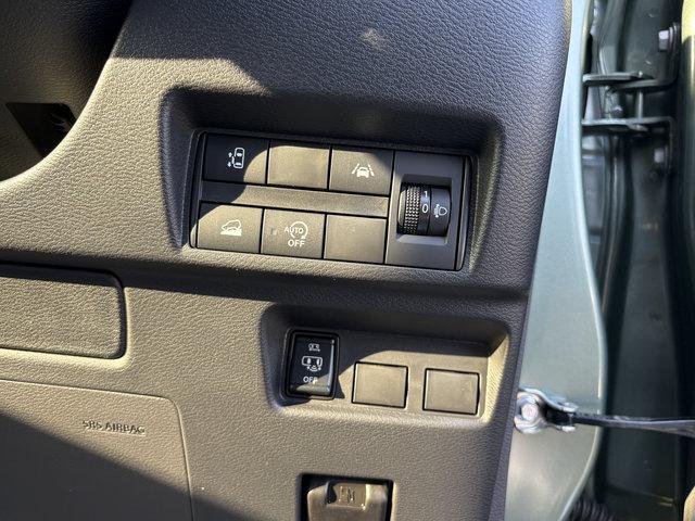 デリカミニ T 4WD 横滑り防止 衝突軽減 前席シートヒータ ベンチシート 両側スライド左ハンズフリードア LED バックモニタ付ルームミラー パーキングアシスト スマートキー(15枚目)