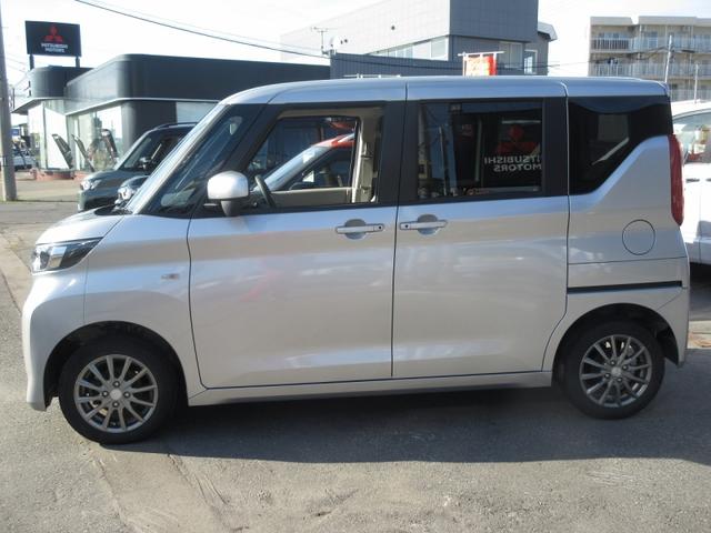 eKスペース G 4WD ートエアコン パワステ 運転席エアバッグ 助手席エアバッグ ABS 横滑り防止装置 衝突被害軽減ブレーキ スマートキー(4枚目)