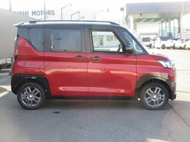 デリカミニ Ｇ　プレミアム　リミテッド　４ＷＤ　電動パーキングブレーキ　オートブレーキホールド　両側スライド両側ハンズフリードア　ＬＥＤ　自動ハイビーム　アラウンドビューモニタ付ルームミラー　スマートキー（4枚目）