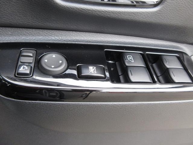 デリカミニ Ｔ　プレミアム　４ＷＤ　メモリーナビ　全周囲カメラ　電動パーキングブレーキ　オートブレーキホールド　前席シートヒータ　両側電動スライドドア　ＬＥＤヘッドライト　外メモリーナビ　スマートキー（11枚目）