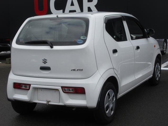 アルト Ｆ　４ＷＤ　エアコン　パワステ　パワーウインドウ　運転席エアバッグ　助手席エアバッグ　ＡＢＳ　横滑り防止装置　キーレス　ＣＤ（13枚目）