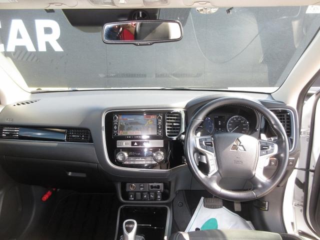 アウトランダーＰＨＥＶ Ｇプラスパッケージ　４ＷＤ　Ｅ－アシスト　運電動シート　前席シートヒータ　電動リアゲート　ＬＥＤ　純メモリーナビ　外ＥＴＣ　バックカメラ　スマートキー（15枚目）