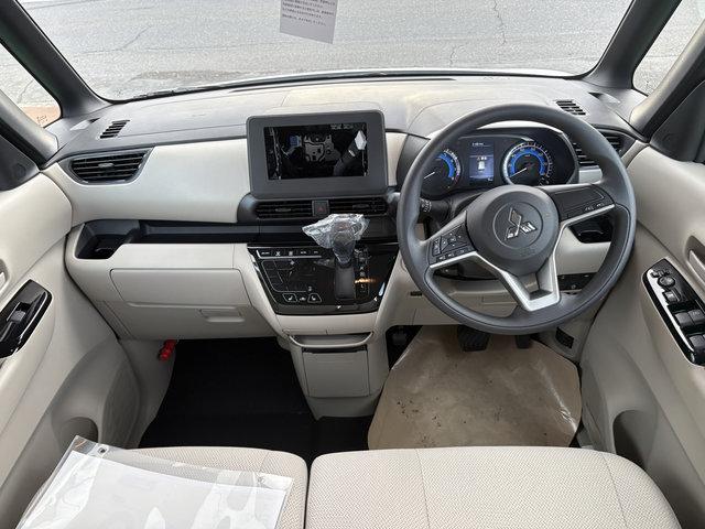 ｅＫスペース Ｇ　４ＷＤ　前席シートヒータ　ベンチシート　両側スライド左ハンズフリードア　ＬＥＤヘッドライト　自動ハイビーム　バックモニタ付ルームミラー　パーキングアシスト　スマートキー（2枚目）