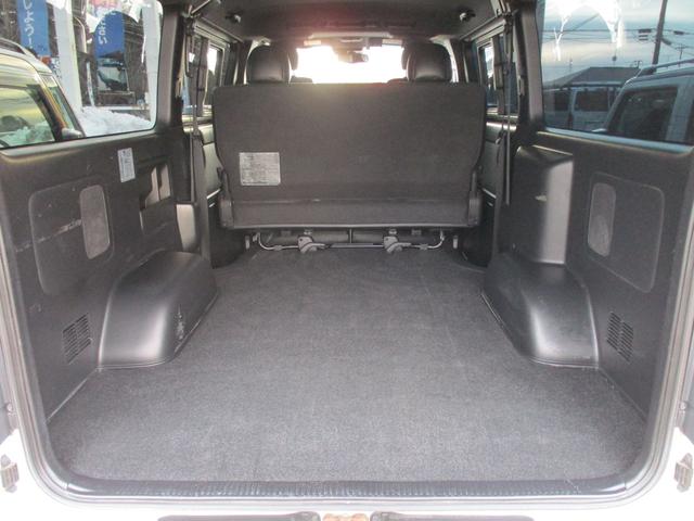 ハイエースバン スーパーＧＬ　ダークプライムＩＩ　４ＷＤ　ディーゼルターボ　寒冷地仕様　モデリスタフロントエアロ　７インチナビ　Ｂｌｕｅｔｏｏｔｈ　純正バックカメラ　　ＥＴＣ　ＬＥＤヘッド　スマートキー　オートライト　オートエアコン（25枚目）