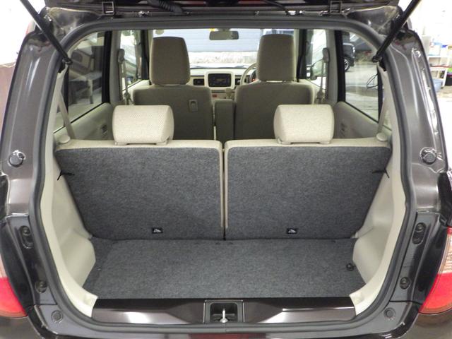 G 4WD レーダーブレーキサポート 運転席シートヒーター ドアミラーヒーター インテリジェントキー2個 プッシュスタート 純正CDデッキ 横滑り防止 ライトレベライザー 盗難防止システム 禁煙車(18枚目)