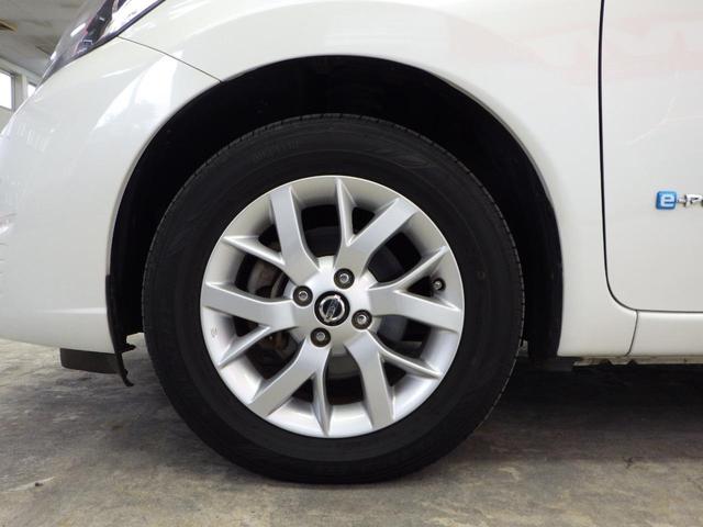 e-パワー X FOUR 4WD 社外SDナビフルセグ DVD再生 Bluetooth接続 純正エンジンスターター エマージェンシーブレーキ インテリキー2個 USB付センターコンソール ミラーヒーター 寒冷地仕様 禁煙車(58枚目)