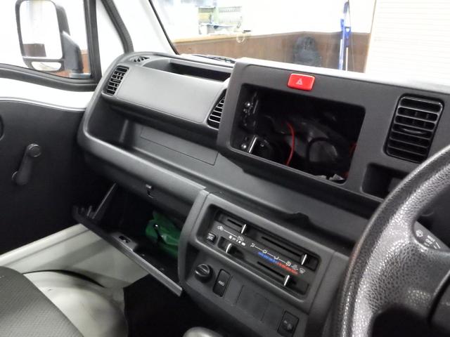 スタンダード 4WD ライトレベライザー 切り替え4WD アクセサリーソケット エアコン パワーステアリング 運転席エアバッグ 車検令和6年10月まで 4AT車(23枚目)