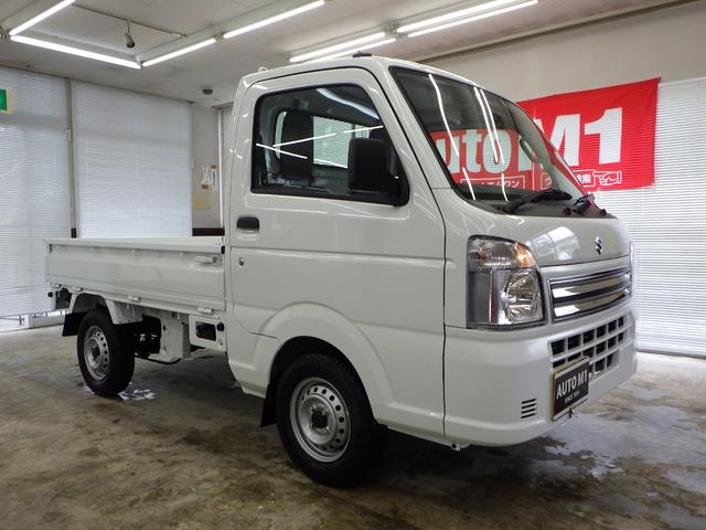 KCエアコン・パワステ 4WD スズキセーフティサポート装着 5MT 運転席&助手席エアバッグ ABS 横滑り防止 アクセサリーソケット スピーカー内臓AM/FMラジオ ライトレベライザー オートライト 届出済未使用車(3枚目)