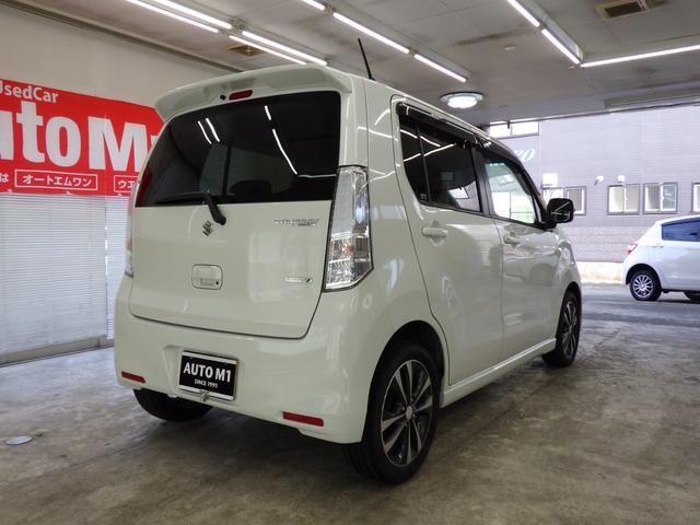 T 4WD ターボ 純正CDデッキ ステリモ 運転席シートヒーター ミラーヒーター パドルシフト ビルトインETC 社外ドラレコ HID ハロゲンフォグ アイドリングストップ インテリキー ESP 禁煙車(5枚目)