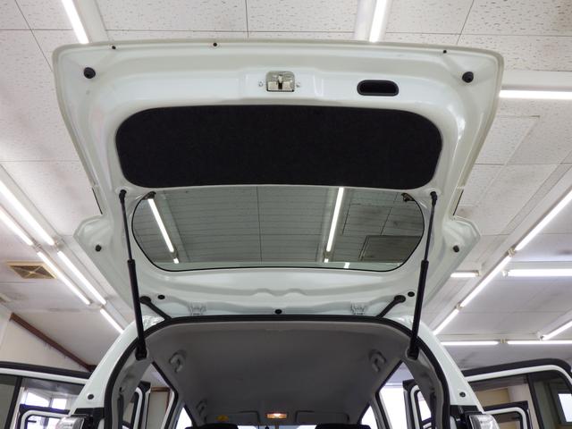 T 4WD ターボ 純正CDデッキ ステリモ 運転席シートヒーター ミラーヒーター パドルシフト ビルトインETC 社外ドラレコ HID ハロゲンフォグ アイドリングストップ インテリキー ESP 禁煙車(22枚目)