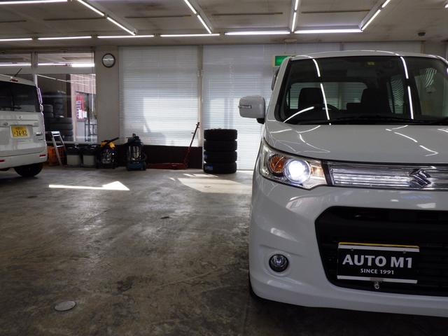 T 4WD ターボ 純正CDデッキ ステリモ 運転席シートヒーター ミラーヒーター パドルシフト ビルトインETC 社外ドラレコ HID ハロゲンフォグ アイドリングストップ インテリキー ESP 禁煙車(44枚目)