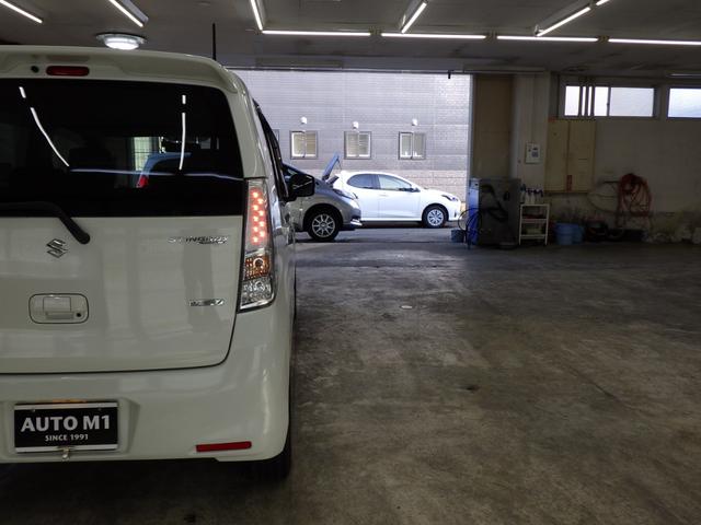 T 4WD ターボ 純正CDデッキ ステリモ 運転席シートヒーター ミラーヒーター パドルシフト ビルトインETC 社外ドラレコ HID ハロゲンフォグ アイドリングストップ インテリキー ESP 禁煙車(46枚目)