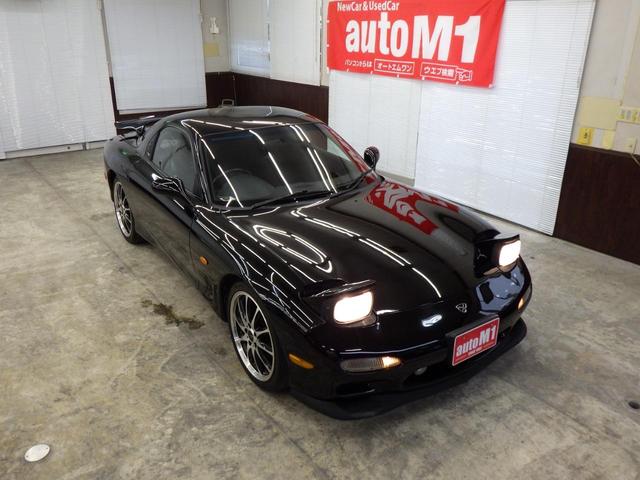 ＲＸ－７ タイプＲＺ　５ＭＴ　２６５馬力　１３Ｂ型６５４ＣＣ２ローターエンジン　シーケンシャルツインターボシステム　マツダスピードマフラー　純正レカロシート　純正Ｆマット　ワンオーナー　禁煙車　オリジナルフルノーマル車（41枚目）