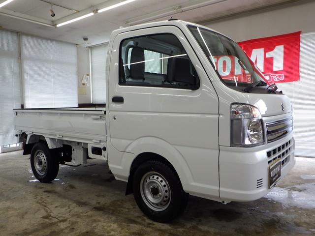 KCエアコン・パワステ農繁仕様 4WD 5MT スピーカー内蔵AM/FMラジオ アクセサリーソケット ライトレベライザー デフロック 横滑り防止 アッパーメンバーガード アングルポストガード リヤゲートチェーン 届出済未使用車(3枚目)