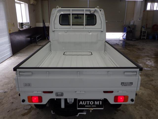 KCエアコン・パワステ農繁仕様 4WD 5MT スピーカー内蔵AM/FMラジオ アクセサリーソケット ライトレベライザー デフロック 横滑り防止 アッパーメンバーガード アングルポストガード リヤゲートチェーン 届出済未使用車(11枚目)