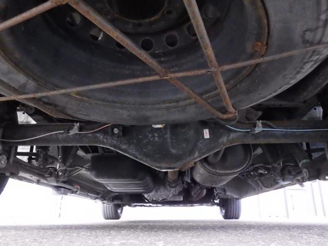 ナッツキャンピングリーク 4WD 社外10インチSDフローティングナビフルセグ Bカメラ フリップDモニター 社外ドラレコ リヤヒーター&リヤクーラー 社外電動スライド ETC ワンオーナー 禁煙車(29枚目)