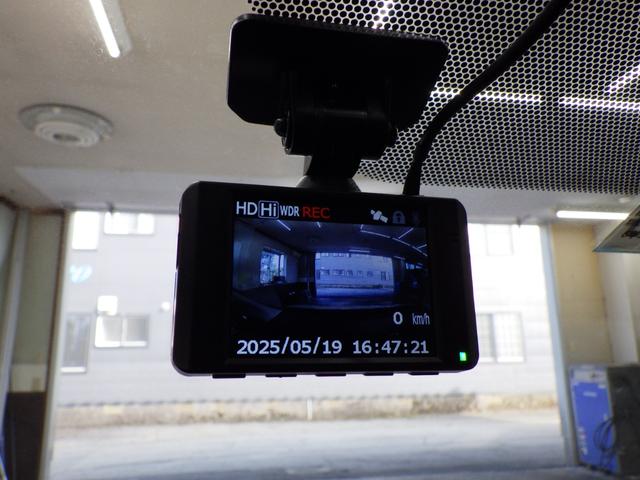 アクア Ｓ　純正ＳＤナビＴＶ　Ｂｌｕｅｔｏｏｔｈ接続　バックカメラ　キーレスエントリー　盗難防止装置　アイドリングストップ　ライトレベライザー　フロントドライブレコーダー　スペアタイヤ　横滑り防止　禁煙車（39枚目）