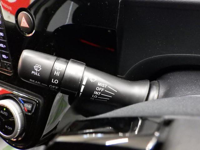 アクア Ｓ　純正ＳＤナビＴＶ　Ｂｌｕｅｔｏｏｔｈ接続　バックカメラ　キーレスエントリー　盗難防止装置　アイドリングストップ　ライトレベライザー　フロントドライブレコーダー　スペアタイヤ　横滑り防止　禁煙車（43枚目）