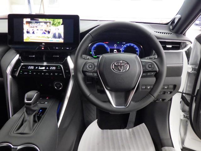 ハリアーハイブリッド Ｚ　レザーパッケージ　４ＷＤ　ＴＳＳ　調光パノラマルーフ　１２．３型ＪＢＬサウンドディスプレイナビフルセグ　バックカメラ　ビルトインＥＴＣ２．０　おくだけ充電　前後ドラレコ機能付Ｄインナーミラー　寒冷地仕様　登録済未使用車（49枚目）