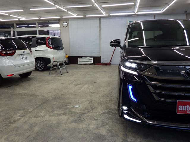 TOYOTA VELLFIRE HYBRID Z PREMIER