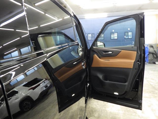 TOYOTA VELLFIRE HYBRID Z PREMIER