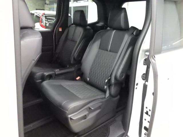 TOYOTA NOAH HYBRID S-Z