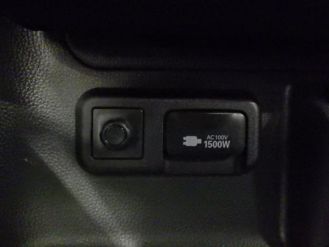 TOYOTA NOAH HYBRID S-Z