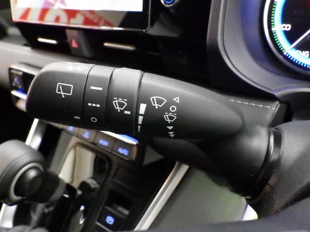 TOYOTA NOAH HYBRID S-Z