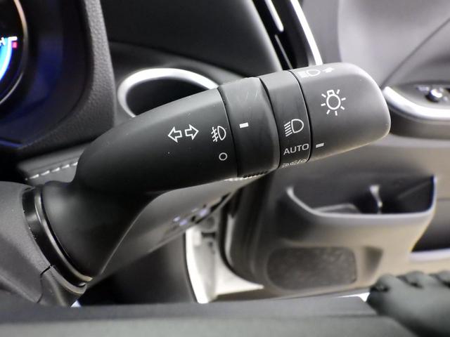 TOYOTA NOAH HYBRID S-Z