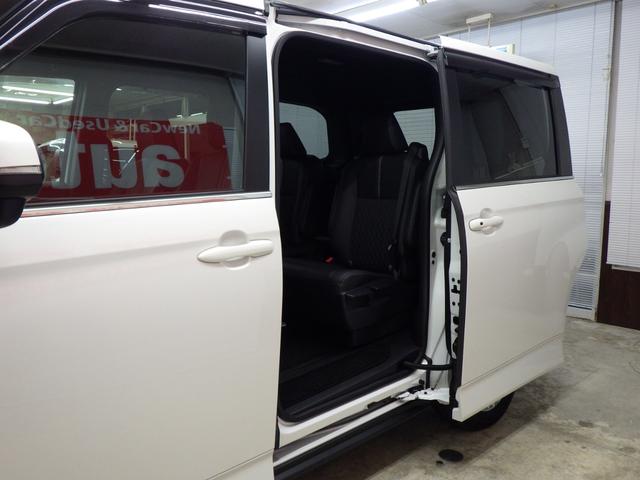 TOYOTA NOAH HYBRID S-Z