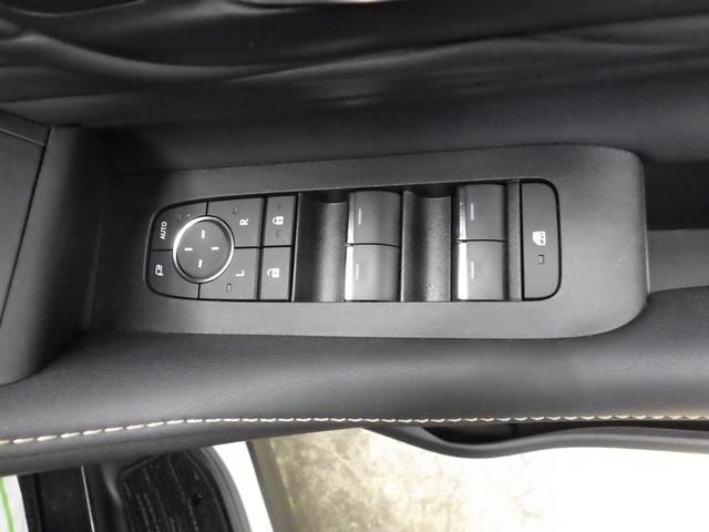 TOYOTA ALPHARD HYBRID Z