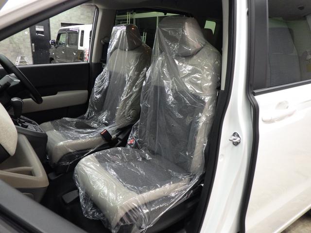 フリード e:HEVエアー EX 4WD 6人乗 ホンダセンシング 両側パワスラ BSI スマートキー2個 ワイパーデアイサー LEDヘッドライト フロント左右シートヒーター ミラーヒーター 純正15インチAW VSA 新車未登録車(13枚目)