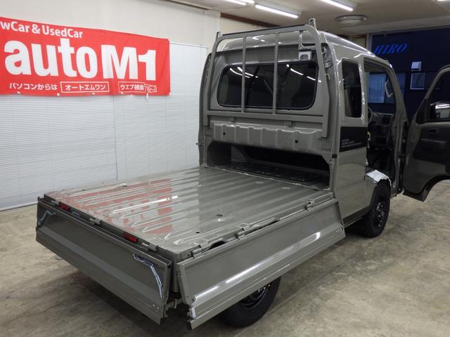 スーパーキャリイ Xリミテッド 4WD 4AT スズキセーフティサポート キーレスエントリー LEDヘッドライト ハロゲンフォグ アイドリングストップ リヤゲートチェーン 荷台作業灯 ブラックFグリル Rソナー 届出済未使用車(15枚目)