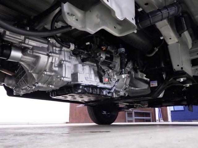 スーパーキャリイ Xリミテッド 4WD 4AT スズキセーフティサポート キーレスエントリー LEDヘッドライト ハロゲンフォグ アイドリングストップ リヤゲートチェーン 荷台作業灯 ブラックFグリル Rソナー 届出済未使用車(21枚目)