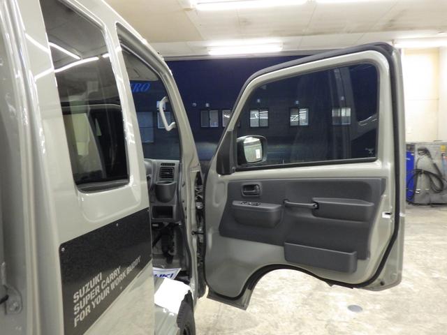 スーパーキャリイ Xリミテッド 4WD 4AT スズキセーフティサポート キーレスエントリー LEDヘッドライト ハロゲンフォグ アイドリングストップ リヤゲートチェーン 荷台作業灯 ブラックFグリル Rソナー 届出済未使用車(50枚目)