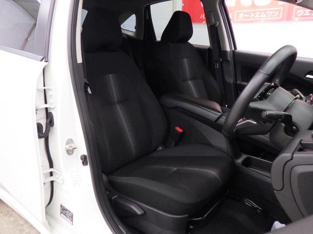 ノート Ｘ　ＦＯＵＲ　エマージェンシーブレーキ　純正ディスプレイオーディオ　ＬＥＤヘッドライト　フロント左右シートヒーター　ステアリングヒーター　クリアランスソナー　スタッドレスタイヤ積込ｉＧ６０　寒冷地仕様　禁煙車（11枚目）