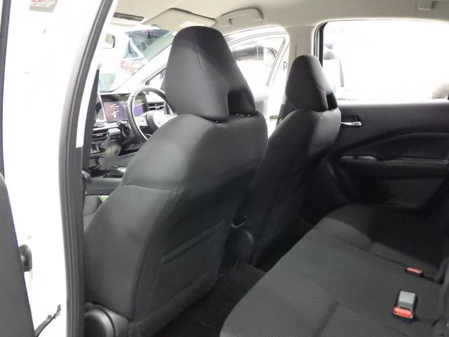 ノート Ｘ　ＦＯＵＲ　エマージェンシーブレーキ　純正ディスプレイオーディオ　ＬＥＤヘッドライト　フロント左右シートヒーター　ステアリングヒーター　クリアランスソナー　スタッドレスタイヤ積込ｉＧ６０　寒冷地仕様　禁煙車（17枚目）