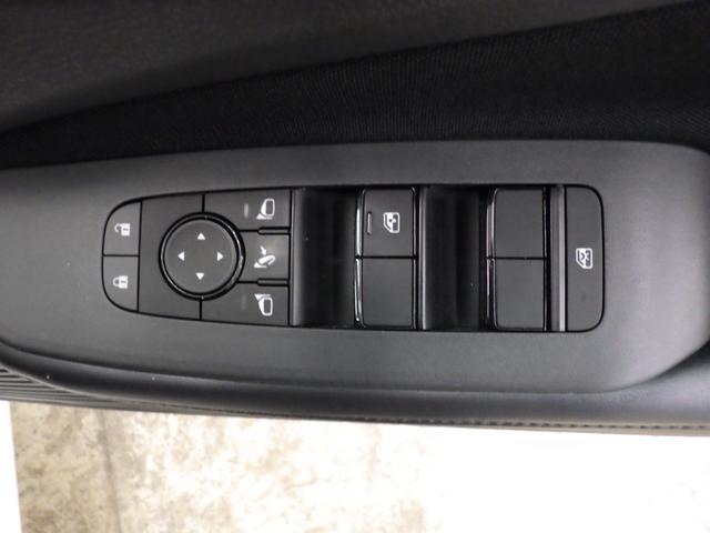 ノート Ｘ　ＦＯＵＲ　エマージェンシーブレーキ　純正ディスプレイオーディオ　ＬＥＤヘッドライト　フロント左右シートヒーター　ステアリングヒーター　クリアランスソナー　スタッドレスタイヤ積込ｉＧ６０　寒冷地仕様　禁煙車（45枚目）