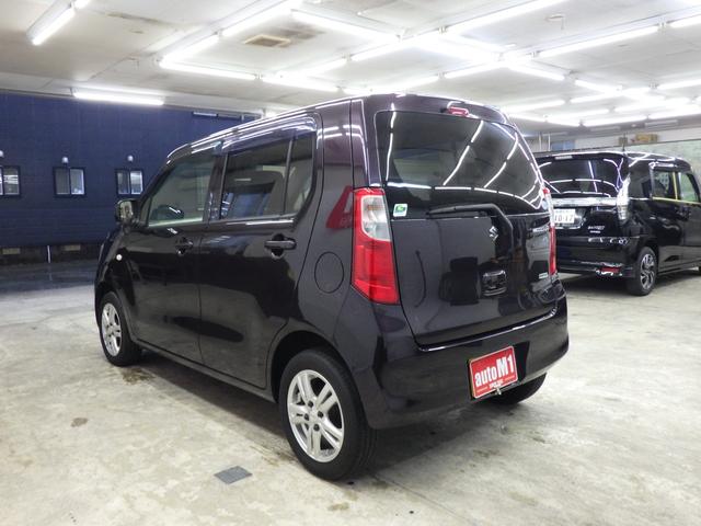 ワゴンR FX 4WD キーレスエントリー ライトレベライザー アイドリングストップ フロント左右シートヒーター ミラーヒーター 純正CDデッキ 社外フロアマット&ドアバイザー 社外14インチアルミホイール 禁煙車(9枚目)