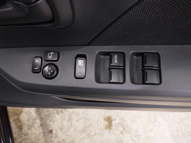 ワゴンR FX 4WD キーレスエントリー ライトレベライザー アイドリングストップ フロント左右シートヒーター ミラーヒーター 純正CDデッキ 社外フロアマット&ドアバイザー 社外14インチアルミホイール 禁煙車(42枚目)