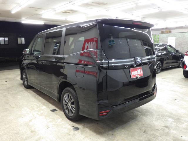 ヴォクシー ハイブリッドS-G 4WD TSS 8インチディスプレイナビ バックカメラ ビルトインETC2.0 ワイパーデアイサー 左側パワスラ LEDヘッドライト 純正16インチAW LEDヘッドライト VSC 寒冷地仕様 禁煙車(9枚目)