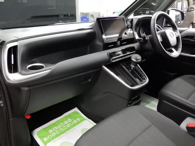 ヴォクシー ハイブリッドS-G 4WD TSS 8インチディスプレイナビ バックカメラ ビルトインETC2.0 ワイパーデアイサー 左側パワスラ LEDヘッドライト 純正16インチAW LEDヘッドライト VSC 寒冷地仕様 禁煙車(12枚目)