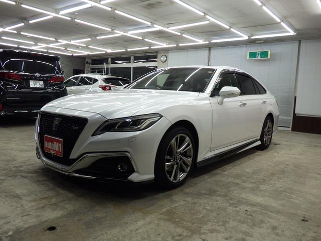 クラウンハイブリッド RSアドバンス Four 4WD サンルーフ 純正ナビフルセグ パノラミックビューモニター ETC2.0 純正オプションフルエアロ デジタルインナーミラー 純正マットバイザー 純正F&室内ドラレコ TSS ワンオーナー 禁煙車(7枚目)