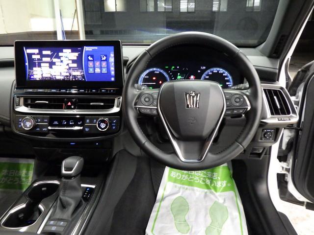 クラウンハイブリッド RSアドバンス Four 4WD サンルーフ 純正ナビフルセグ パノラミックビューモニター ETC2.0 純正オプションフルエアロ デジタルインナーミラー 純正マットバイザー 純正F&室内ドラレコ TSS ワンオーナー 禁煙車(44枚目)