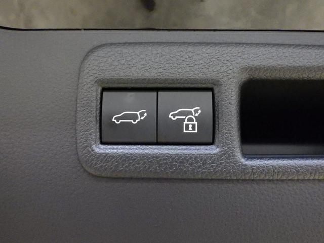 ハリアーハイブリッド Z レザーパッケージ 4WD TSS パノラマルーフ 12.3型JBLプレミアムサウンドナビフルセグ パノラミックビューモニター AC100Vコンセント ITSコネクト ワイパーデアイサー 寒冷地仕様 ワンオーナー 禁煙車(28枚目)